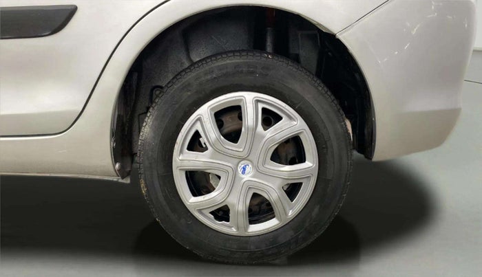 2015 Maruti Swift Dzire VXI, Petrol, Manual, 59,247 km, Left Rear Wheel