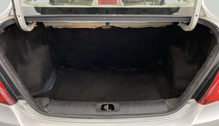 2015 Maruti Swift Dzire VXI, Petrol, Manual, 59,247 km, Boot Inside