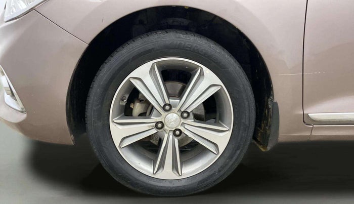 2018 Hyundai Verna 1.6 VTVT SX (O) AT, Petrol, Automatic, 38,310 km, Left Front Wheel