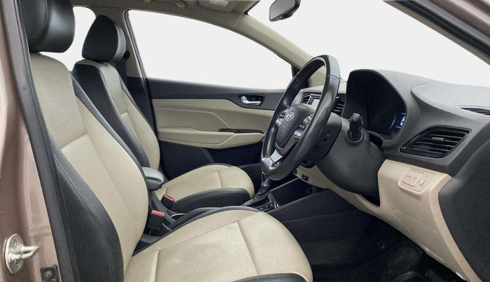 2018 Hyundai Verna 1.6 VTVT SX (O) AT, Petrol, Automatic, 38,310 km, Right Side Front Door Cabin