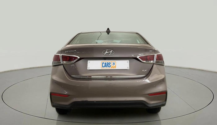 2018 Hyundai Verna 1.6 VTVT SX (O) AT, Petrol, Automatic, 38,310 km, Back/Rear