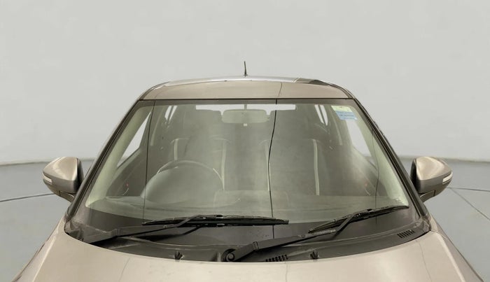 2015 Maruti Swift VXI, Petrol, Manual, 88,788 km, Front Windshield