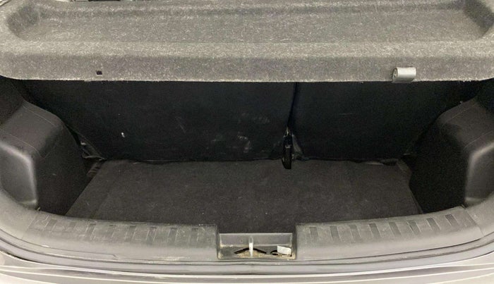 2015 Maruti Swift VXI, Petrol, Manual, 88,788 km, Boot Inside