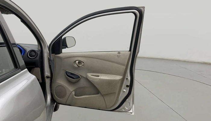 2017 Datsun Go T, Petrol, Manual, 92,985 km, RHS Front Door