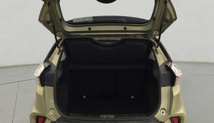 2022 Tata NEXON XZA PLUS (PREMIUM) KAZIRANGA DIESEL, Diesel, Automatic, 44,505 km, Boot Open Zoomed View