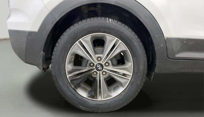 2016 Hyundai Creta SX PLUS  ANNIVERSARY EDITION 1.6 PETROL, Petrol, Manual, 22,404 km, Right Rear Wheel