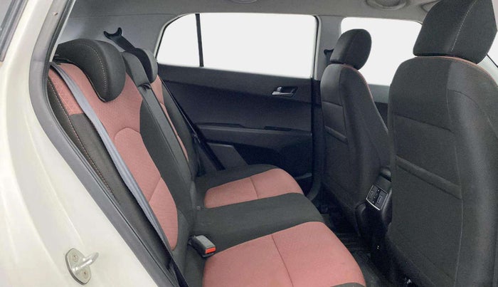 2016 Hyundai Creta SX PLUS  ANNIVERSARY EDITION 1.6 PETROL, Petrol, Manual, 22,404 km, Right Side Rear Door Cabin