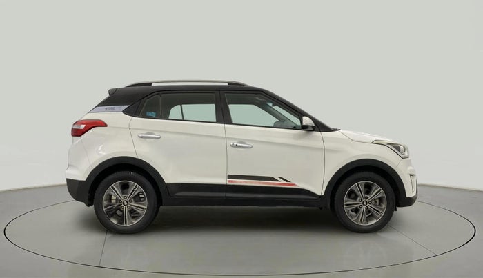 2016 Hyundai Creta SX PLUS  ANNIVERSARY EDITION 1.6 PETROL, Petrol, Manual, 22,404 km, Right Side View