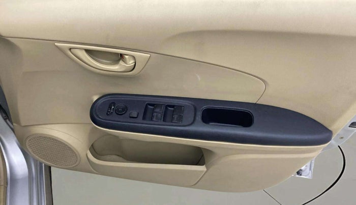 2015 Honda Amaze 1.5L I-DTEC S, Diesel, Manual, 1,28,655 km, Driver Side Door Panels Control