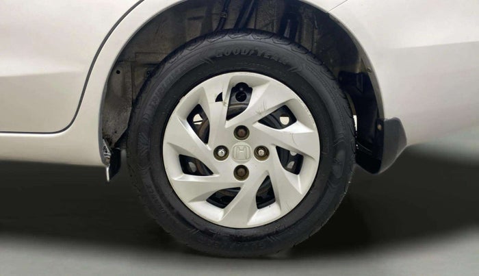 2015 Honda Amaze 1.5L I-DTEC S, Diesel, Manual, 1,28,655 km, Left Rear Wheel