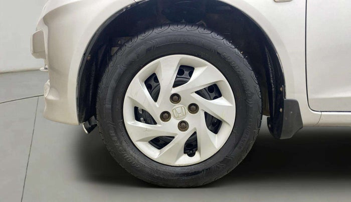 2015 Honda Amaze 1.5L I-DTEC S, Diesel, Manual, 1,28,655 km, Left Front Wheel