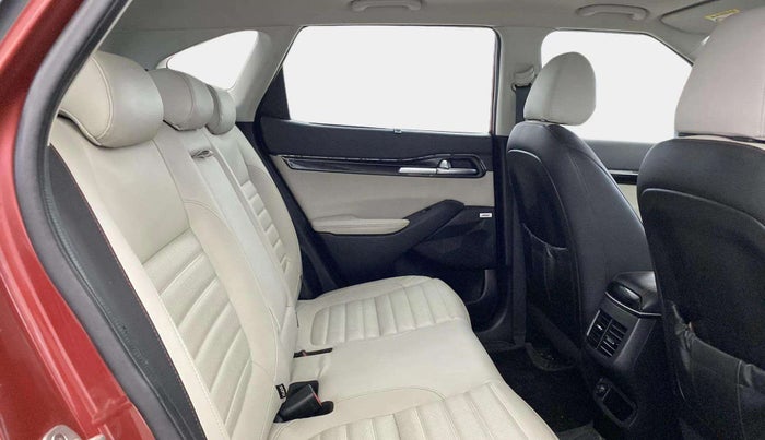 2019 KIA SELTOS GTX PLUS 1.4 PETROL, Petrol, Manual, 31,612 km, Right Side Rear Door Cabin