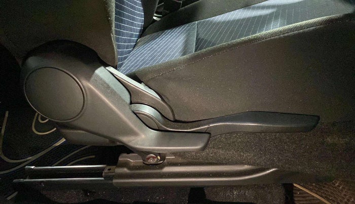 2021 Maruti Baleno ZETA CVT PETROL 1.2, Petrol, Automatic, 18,613 km, Driver Side Adjustment Panel
