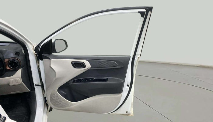 2021 Hyundai AURA S 1.2, Petrol, Manual, 7,057 km, RHS Front Door