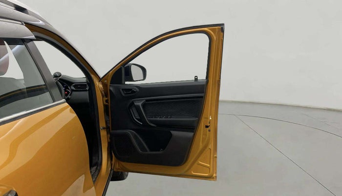 2022 Renault Kiger RXZ TURBO MT, Petrol, Manual, 11,312 km, RHS Front Door