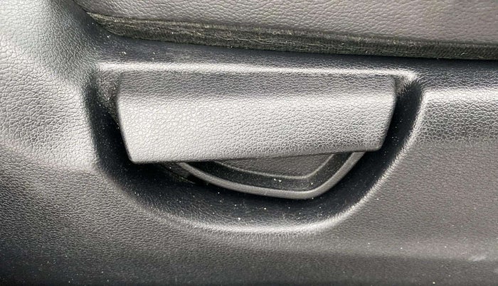 2019 Hyundai NEW SANTRO ASTA MT, Petrol, Manual, 37,930 km, Driver Side Adjustment Panel
