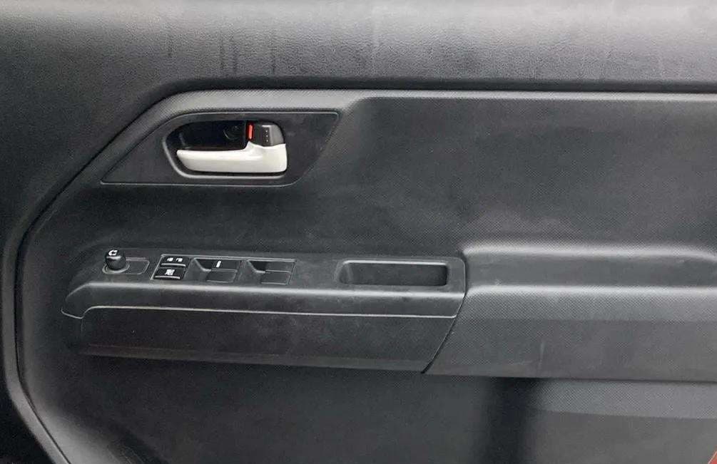 2022 Maruti New Wagon-R VXI 1.0, Petrol, Manual, 33,903 km, Driver Side Door Panels Control