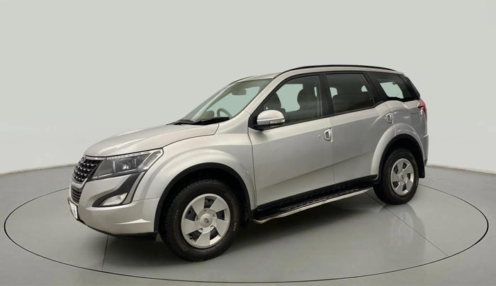 2018 Mahindra XUV500 W7, Diesel, Manual, 97,930 km, Left Front Diagonal