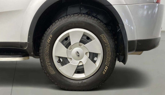 2018 Mahindra XUV500 W7, Diesel, Manual, 97,930 km, Left Rear Wheel