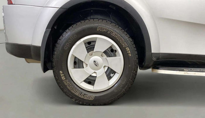 2018 Mahindra XUV500 W7, Diesel, Manual, 97,930 km, Right Rear Wheel