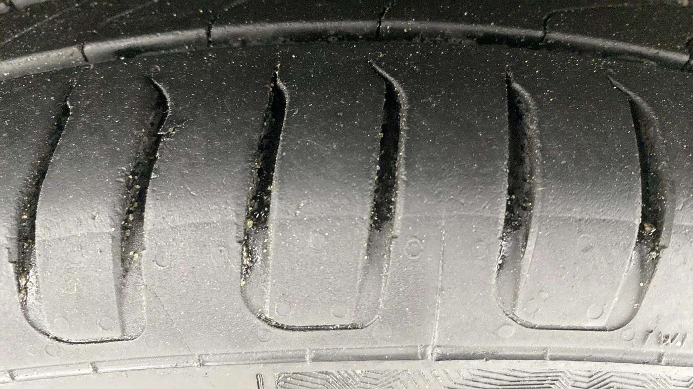 2020 Ford Ecosport TITANIUM 1.5L DIESEL, Diesel, Manual, 83,957 km, Left Front Tyre Tread