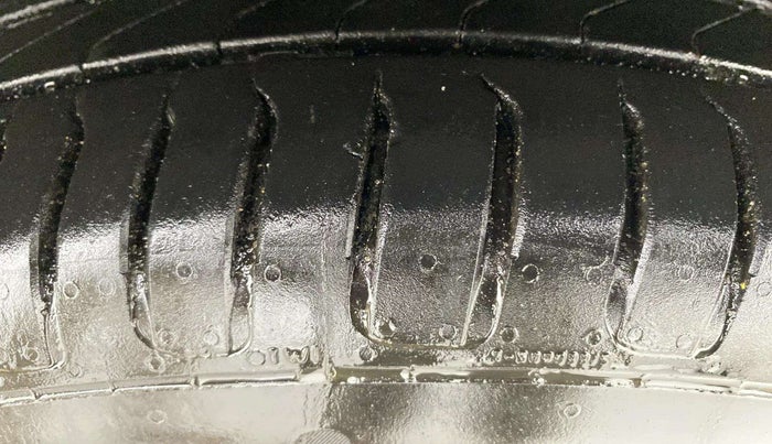 2020 Ford Ecosport TITANIUM 1.5L DIESEL, Diesel, Manual, 83,957 km, Right Front Tyre Tread