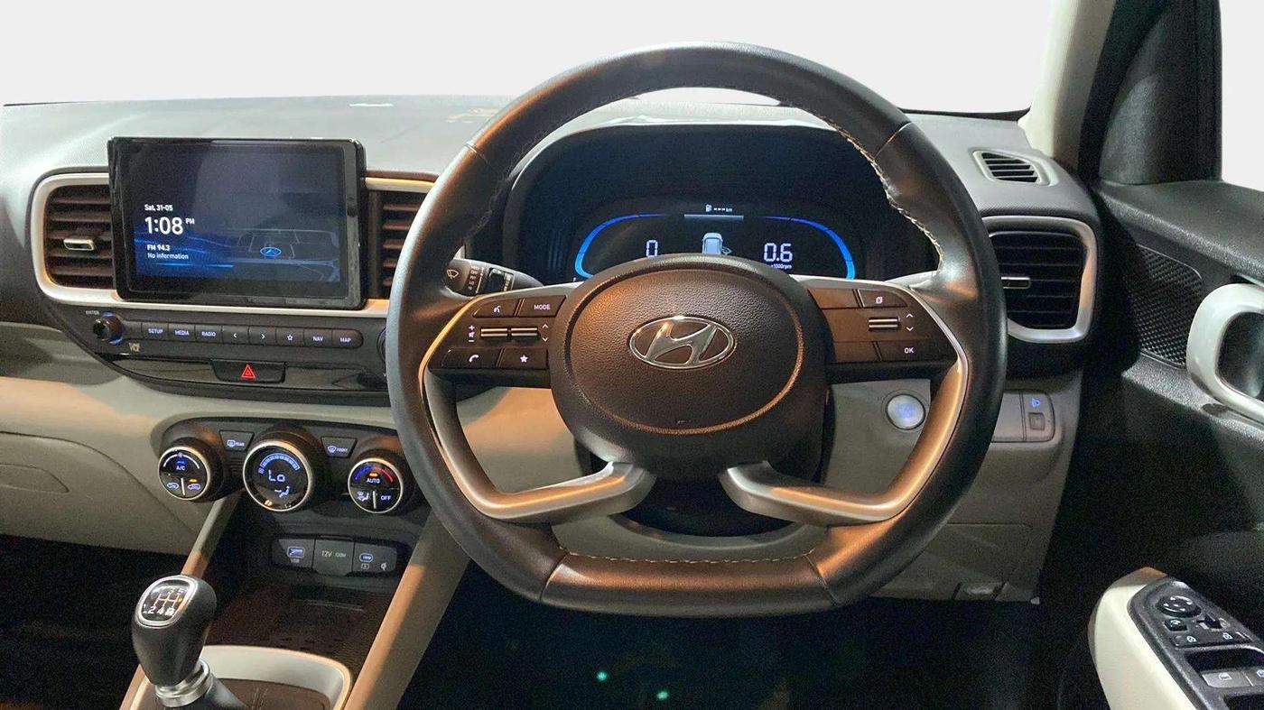 2022 Hyundai VENUE SX 1.2 PETROL, Petrol, Manual, 11,253 km, Steering Wheel Close Up