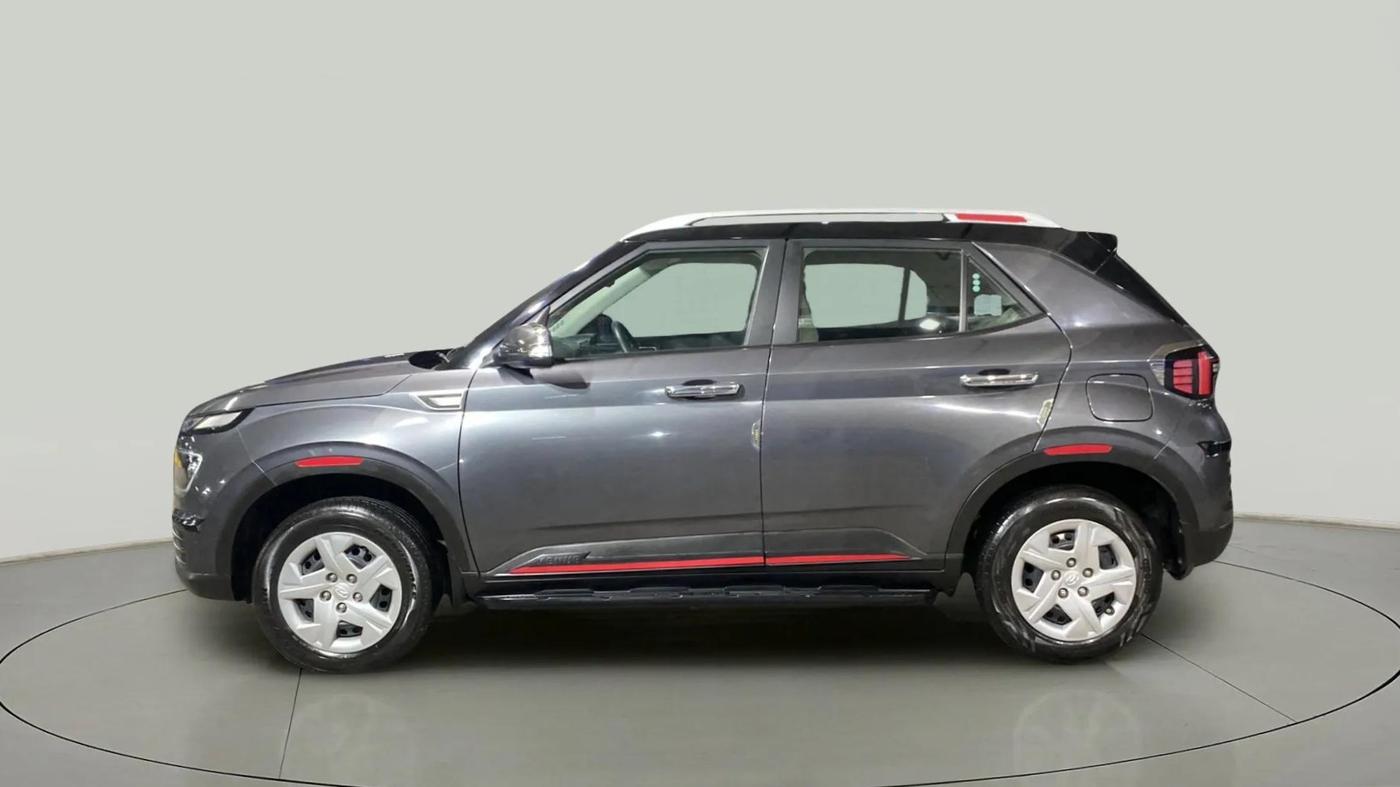 2022 Hyundai VENUE SX 1.2 PETROL, Petrol, Manual, 11,253 km, Left Side