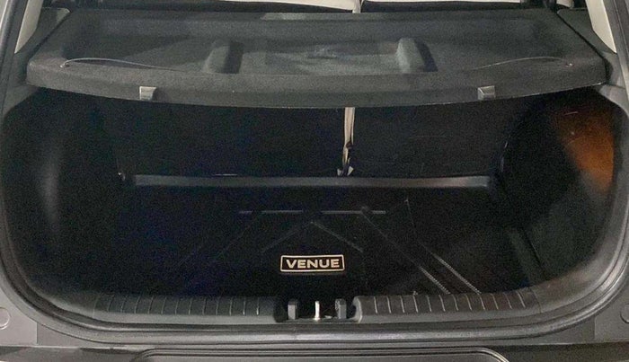 2022 Hyundai VENUE SX 1.2 PETROL, Petrol, Manual, 11,253 km, Boot Inside