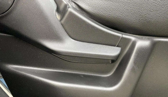 2022 Maruti New Wagon-R VXI 1.0, Petrol, Manual, 26,902 km, Driver Side Adjustment Panel