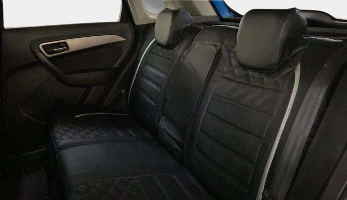 2017 Maruti Vitara Brezza ZDI, Diesel, Manual, 67,303 km, Right Side Rear Door Cabin