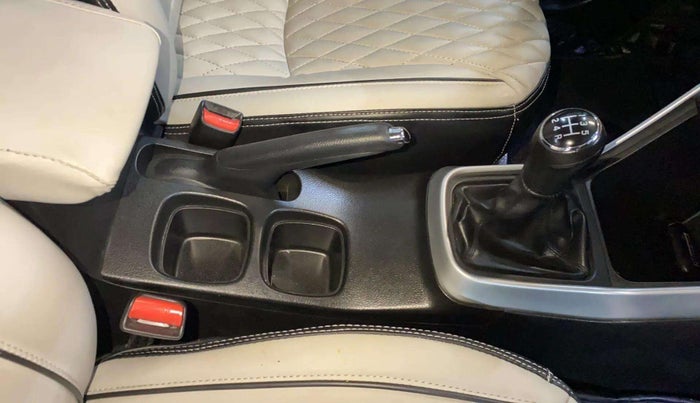 2022 Maruti S Cross ZETA 1.5, Petrol, Manual, 28,107 km, Gear Lever
