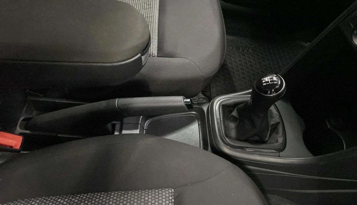 2019 Volkswagen Ameo COMFORTLINE 1.0L, Petrol, Manual, 7,219 km, Gear Lever