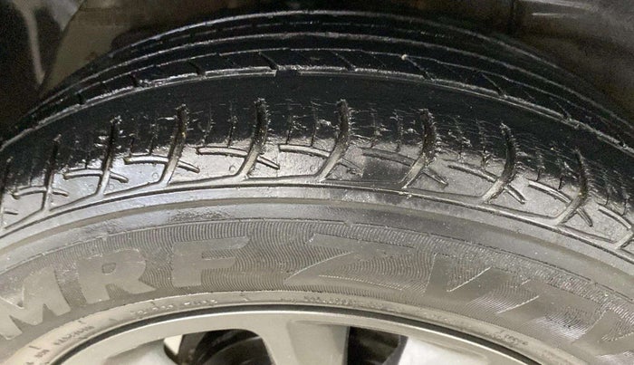 2018 Hyundai Elite i20 ASTA 1.2, Petrol, Manual, 29,274 km, Left Front Tyre Tread