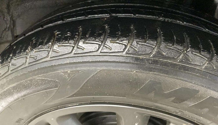 2018 Hyundai Elite i20 ASTA 1.2, Petrol, Manual, 29,274 km, Right Rear Tyre Tread