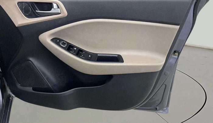2018 Hyundai Elite i20 ASTA 1.2, Petrol, Manual, 29,274 km, Driver Side Door Panels Control