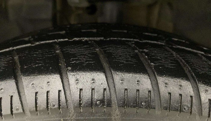 2018 Tata TIGOR XT PETROL, Petrol, Manual, 44,609 km, Left Front Tyre Tread