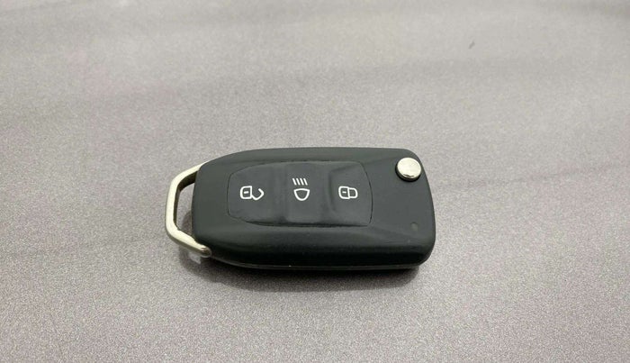 2018 Tata TIGOR XT PETROL, Petrol, Manual, 44,609 km, Key Close Up