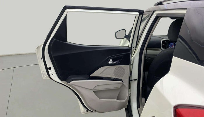 2019 Mahindra XUV300 W8 1.2 PETROL, Petrol, Manual, 49,408 km, LHS Rear Door