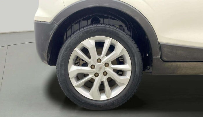 2019 Mahindra XUV300 W8 1.2 PETROL, Petrol, Manual, 49,408 km, Right Rear Wheel