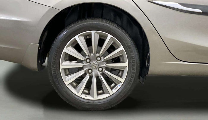 2019 Maruti Ciaz ALPHA  AT 1.5 SHVS PETROL, Petrol, Automatic, 56,815 km, Right Rear Wheel
