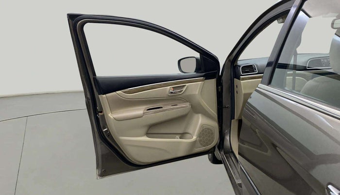 2019 Maruti Ciaz ALPHA  AT 1.5 SHVS PETROL, Petrol, Automatic, 56,815 km, LHS Front Door