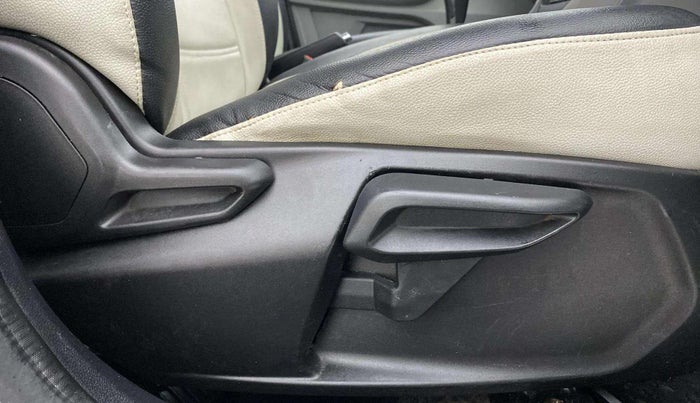 2020 Tata Tiago XZA PLUS PETROL, Petrol, Automatic, 32,647 km, Driver Side Adjustment Panel