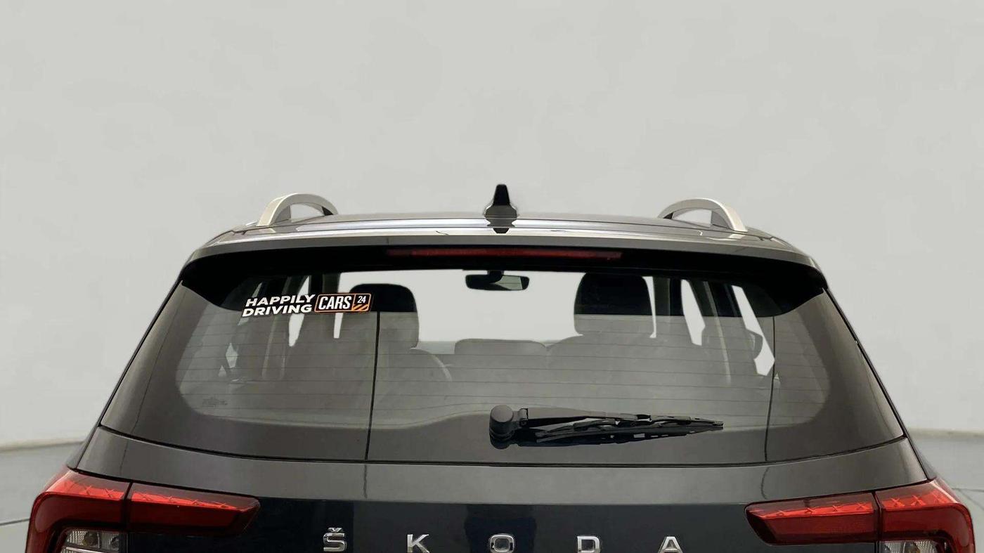 2021 Skoda KUSHAQ STYLE 1.5L TSI MT, Petrol, Manual, 78,478 km, Rear Windshield