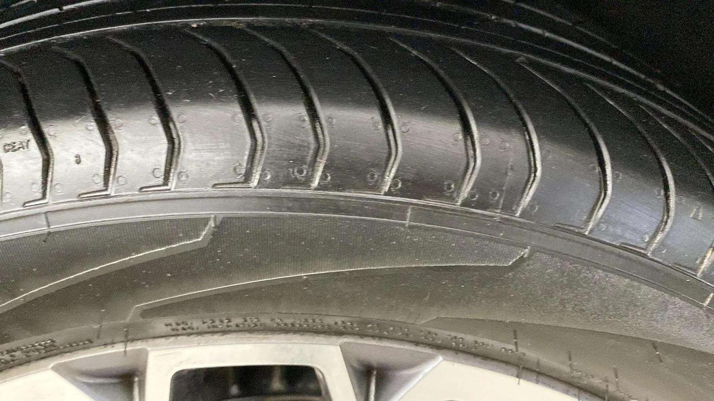 2021 Skoda KUSHAQ STYLE 1.5L TSI MT, Petrol, Manual, 78,478 km, Right Rear Tyre Tread