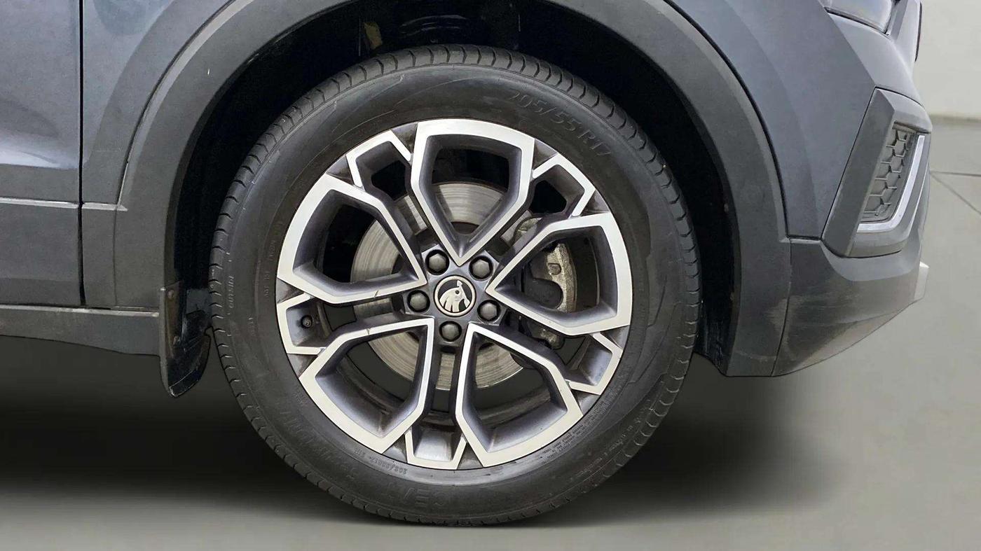 2021 Skoda KUSHAQ STYLE 1.5L TSI MT, Petrol, Manual, 78,478 km, Right Front Wheel
