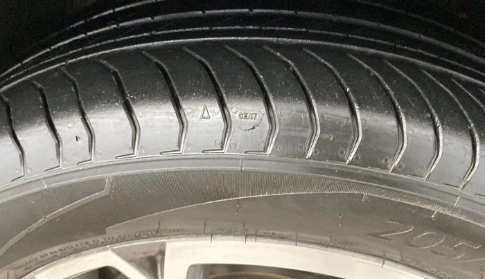 2021 Skoda KUSHAQ STYLE 1.5L TSI MT, Petrol, Manual, 78,190 km, Right Front Tyre Tread