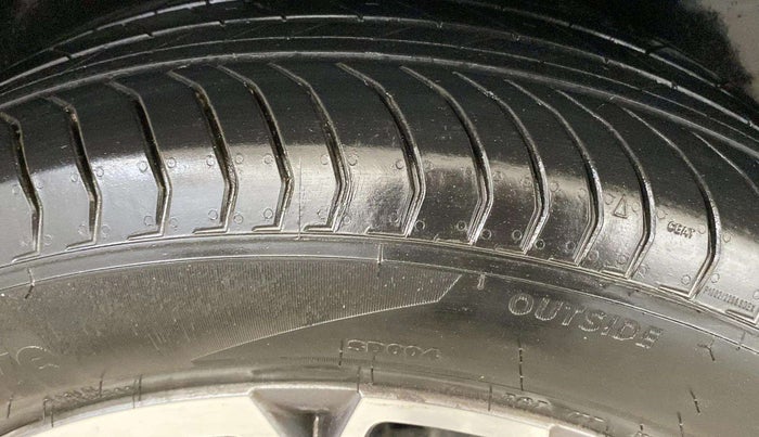 2021 Skoda KUSHAQ STYLE 1.5L TSI MT, Petrol, Manual, 78,190 km, Left Front Tyre Tread