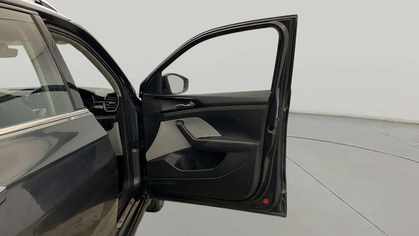 2021 Skoda KUSHAQ STYLE 1.5L TSI MT, Petrol, Manual, 78,478 km, RHS Front Door