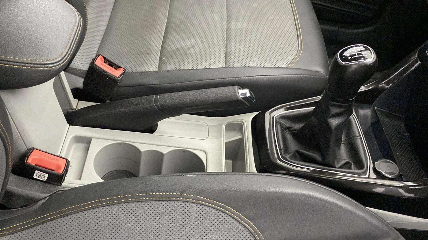 2021 Skoda KUSHAQ STYLE 1.5L TSI MT, Petrol, Manual, 78,478 km, Gear Lever